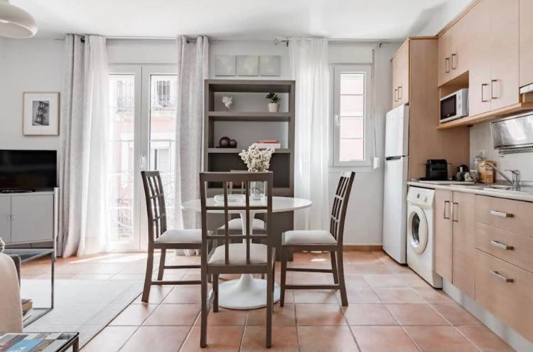 Apartamentos La Llum Аликанте Екстериор снимка