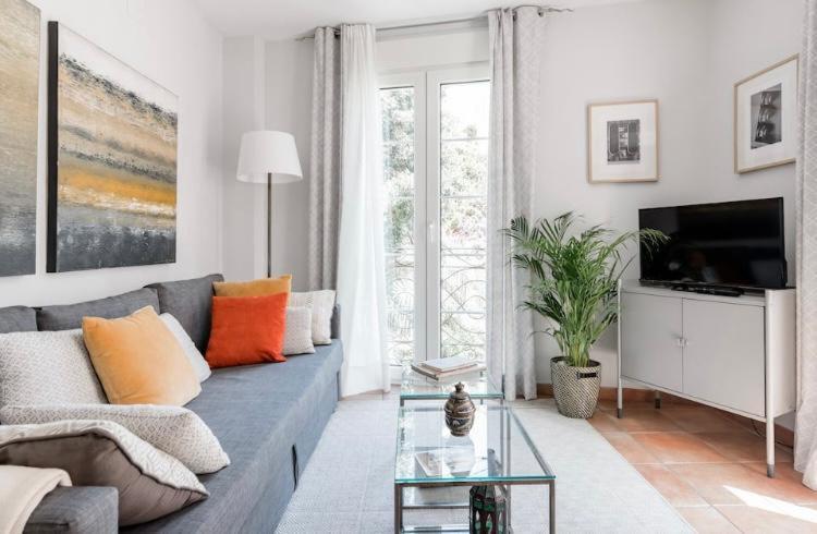 Apartamentos La Llum Аликанте Екстериор снимка